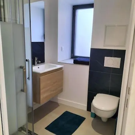 Apartment Independant Gare Hopital Naval Group *